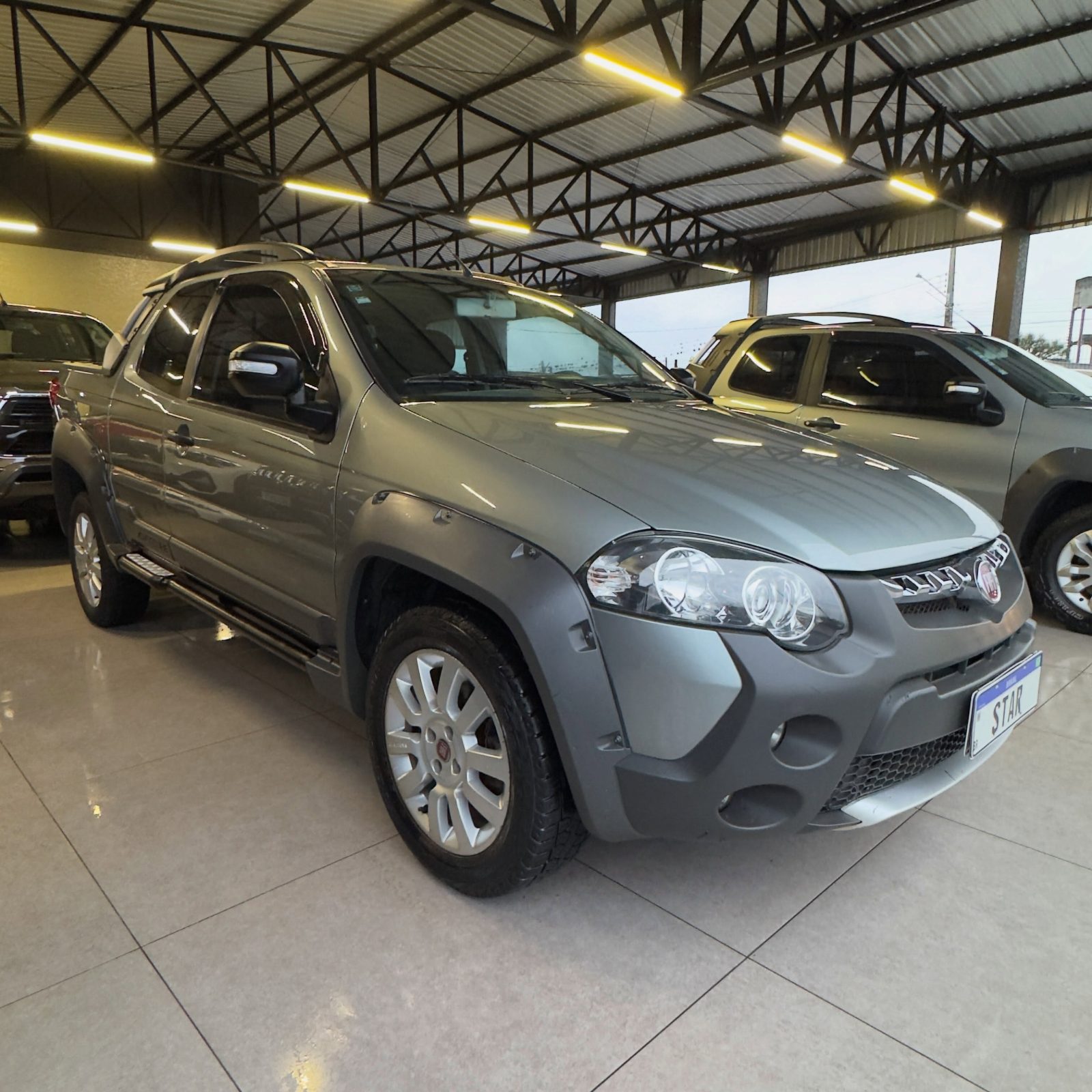 Fiat Strada Adventure Cabine Dupla 1.8 16V 2014, foto 2 de 6