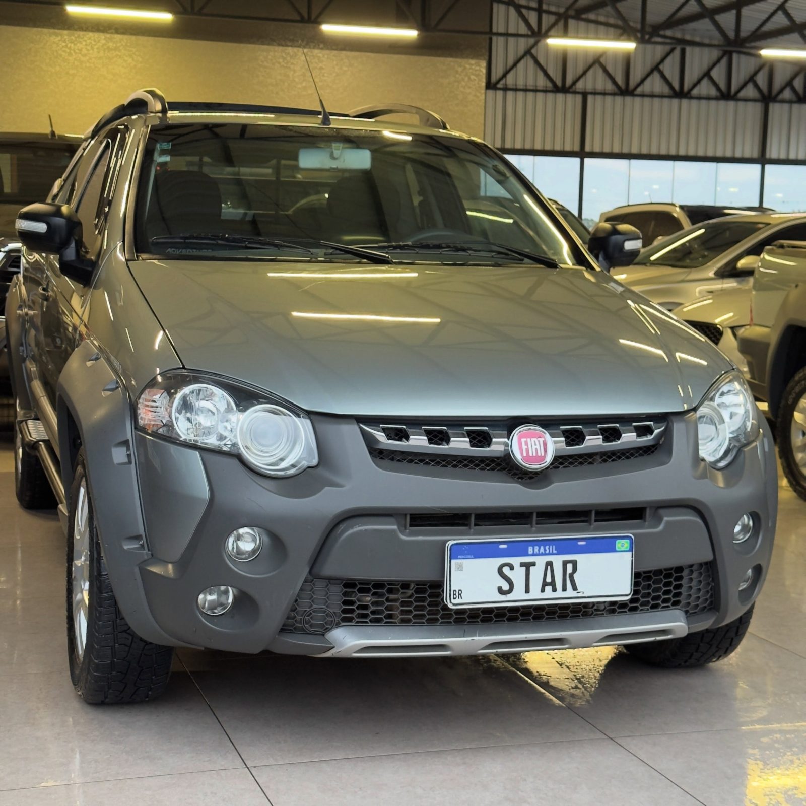 Fiat Strada Adventure Cabine Dupla 1.8 16V 2014, foto 4 de 6